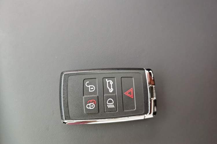Used Land Rover Defender 2024 110 3.0T P400 X-DYNAMIC HSE Vehicle Key