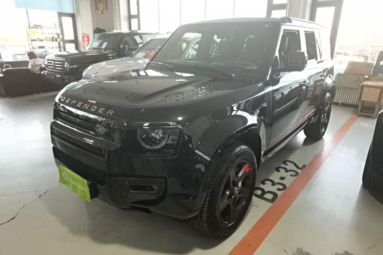 Land Rover Defender 2024 110 3.0T P400 X-DYNAMIC HSE