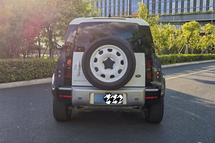 Used Land Rover Defender 2024 90 3.0T P400 HSE Exterior 5