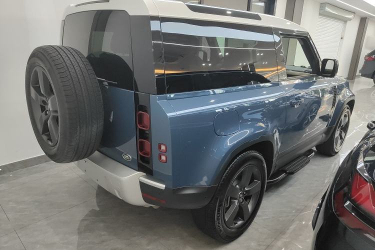 Used Land Rover Defender 2024 90 3.0T P400 HSE Rear Right 45 Deg