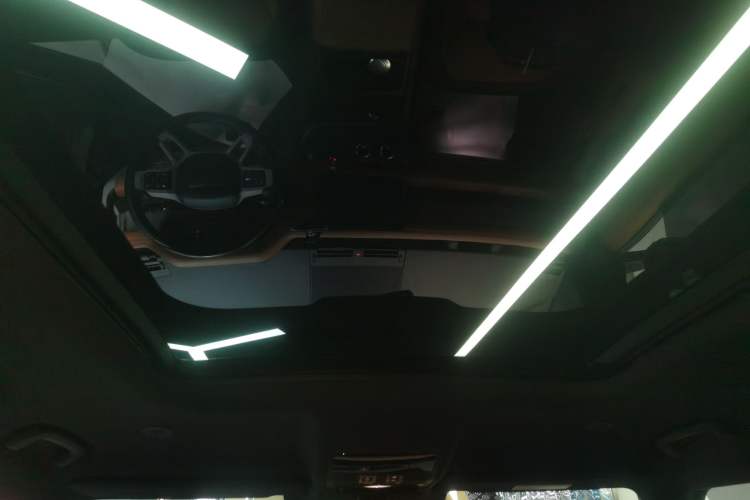 Used Land Rover Defender 2024 110 3.0T P400 X-DYNAMIC HSE Headliner