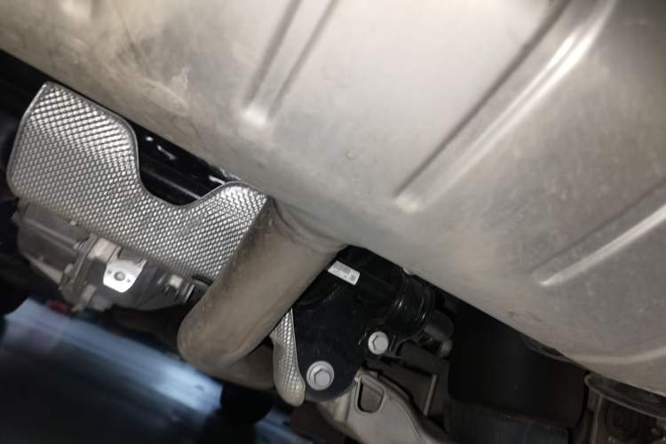 Used Land Rover Defender 2024 110 3.0T P400 X-DYNAMIC HSE Chassis Rear