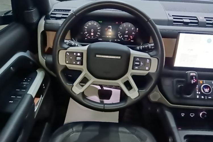 Used Land Rover Defender 2024 110 3.0T P400 XS Steering Wheel