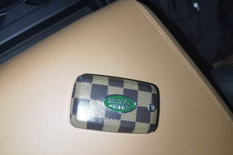 Used Land Rover Defender 2024 110 3.0T P400 X-DYNAMIC HSE Vehicle Key