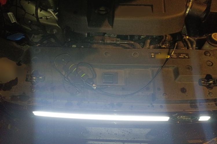 Used Land Rover Defender 2024 110 3.0T P400 X-DYNAMIC HSE Engine Bay