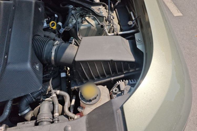Used Land Rover Defender 2024 110 3.0T P400 X-DYNAMIC HSE Engine Bay Left