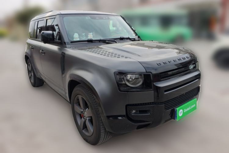 Used Land Rover Defender 2024 110 3.0T P400 X Front Right 45 Deg
