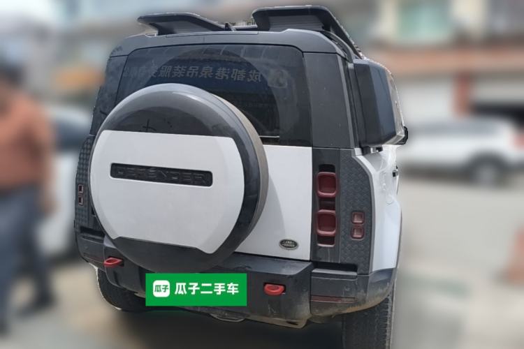 Used Land Rover Defender 2024 110 3.0T P400 Dark Edition Rear Right 45 Deg