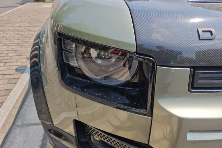 Used Land Rover Defender 2024 110 3.0T P400 X-DYNAMIC HSE Right Front Headlight