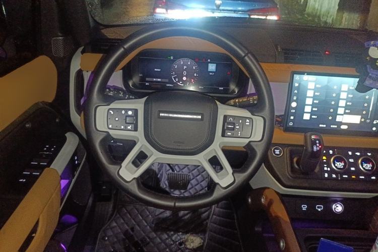 Used Land Rover Defender 2024 110 3.0T P400 X-DYNAMIC HSE Steering Wheel
