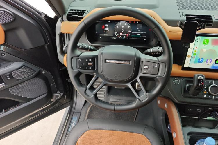 Used Land Rover Defender 2024 110 3.0T P400 X Steering Wheel