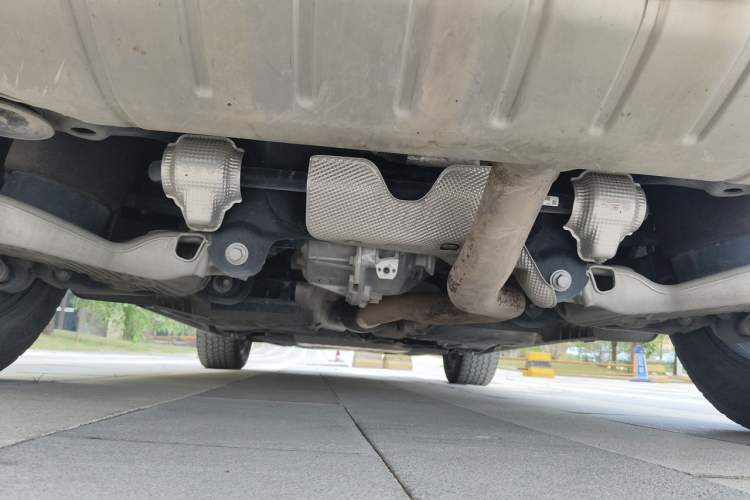 Used Land Rover Defender 2024 110 3.0T P400 Dark Edition Chassis Rear