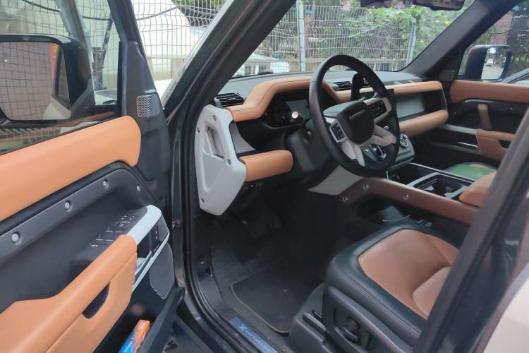 Used Land Rover Defender 2024 110 3.0T P400 X-DYNAMIC HSE Driver Seat