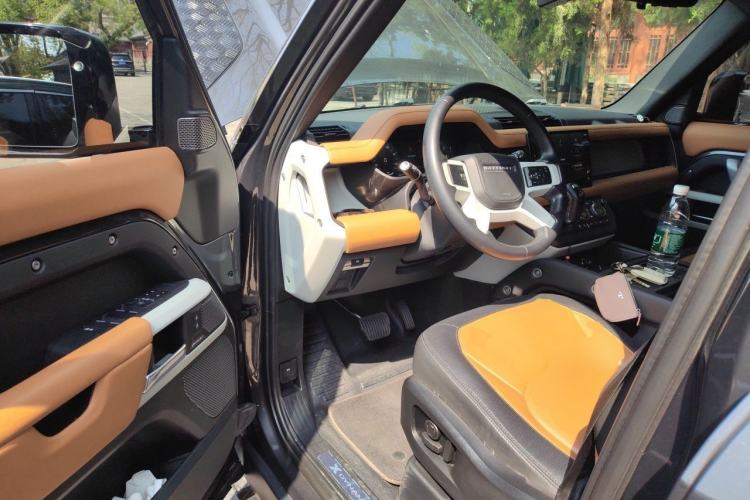 Used Land Rover Defender 2024 110 3.0T P400 X-DYNAMIC HSE Driver Seat