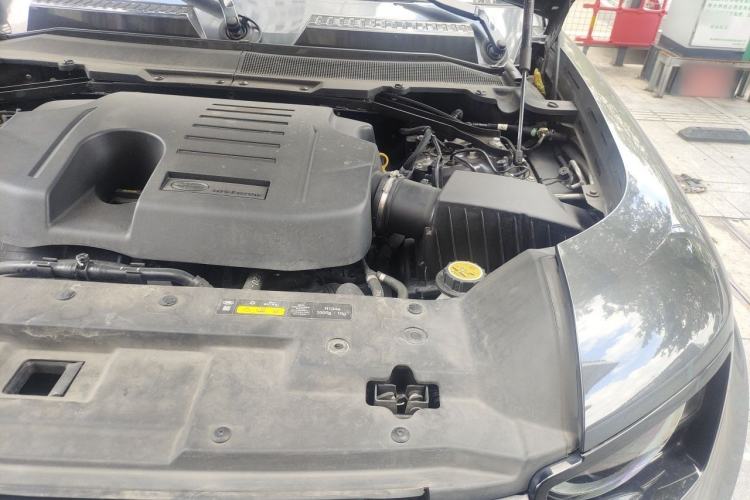 Used Land Rover Defender 2024 110 3.0T P400 X-DYNAMIC HSE Engine Bay Left