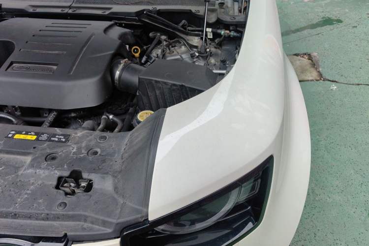 Used Land Rover Defender 2024 110 3.0T P400 X-DYNAMIC HSE Engine Bay Left