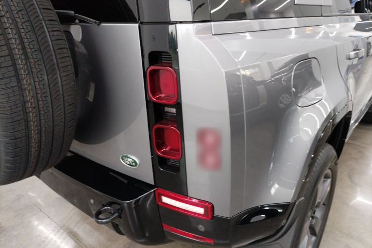Used Land Rover Defender 2024 110 3.0T P400 X-DYNAMIC HSE Exterior 6