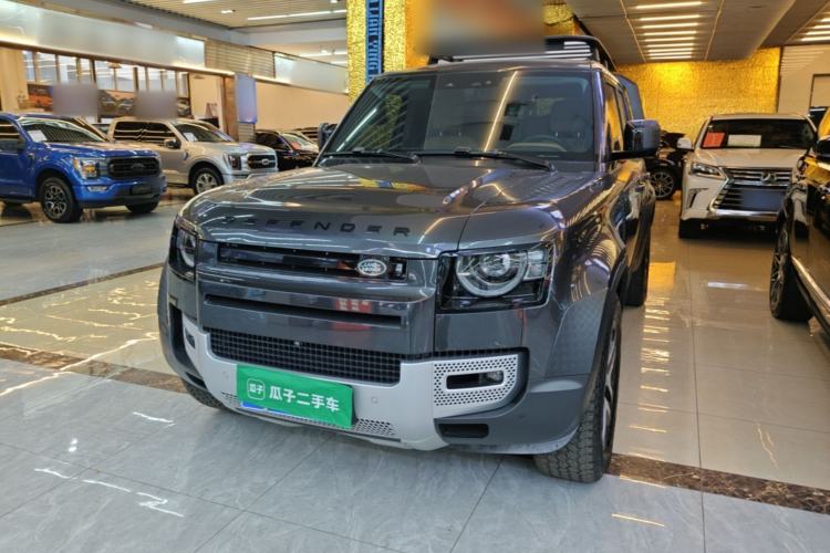 Land Rover Defender 2024 110 3.0T P400 Dark Edition