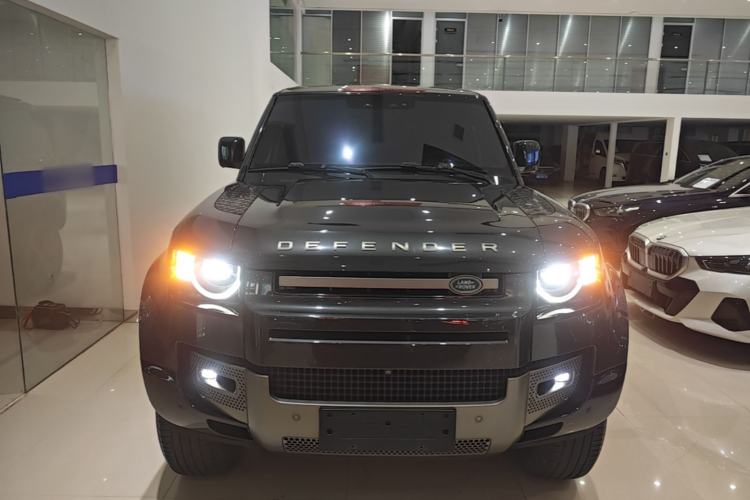 Used Land Rover Defender 2024 110 3.0T P400 X-DYNAMIC HSE Front