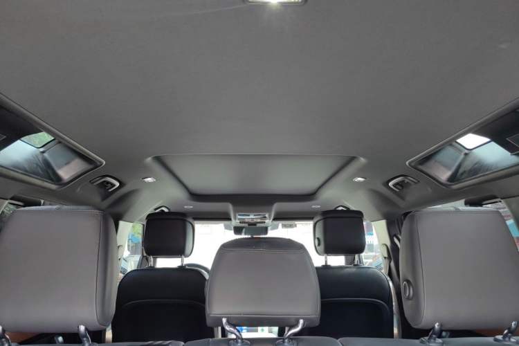 Used Land Rover Defender 2024 110 3.0T P400 X-DYNAMIC HSE Headliner