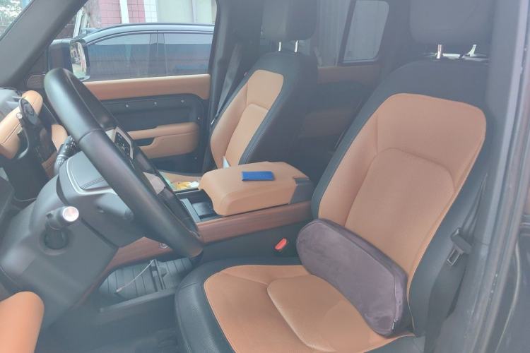 Used Land Rover Defender 2024 110 3.0T P400 X-DYNAMIC HSE Left Front Seat