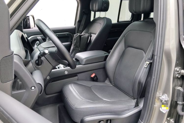Used Land Rover Defender 2024 110 3.0T P400 X-DYNAMIC HSE Left Front Seat