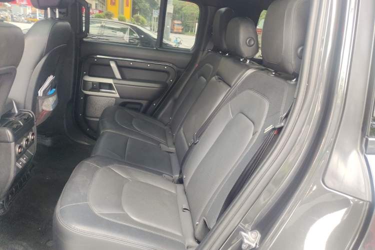 Used Land Rover Defender 2024 110 3.0T P400 X-DYNAMIC HSE Left Rear Seat
