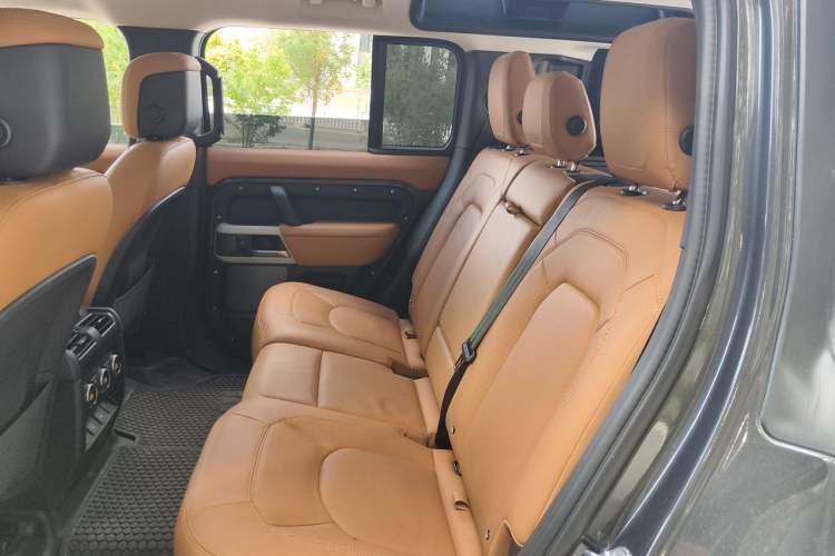 Used Land Rover Defender 2024 110 3.0T P400 Dark Edition Left Rear Seat