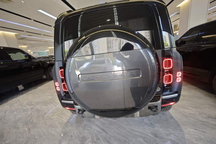 Used Land Rover Defender 2024 110 3.0T P400 X-DYNAMIC HSE Rear