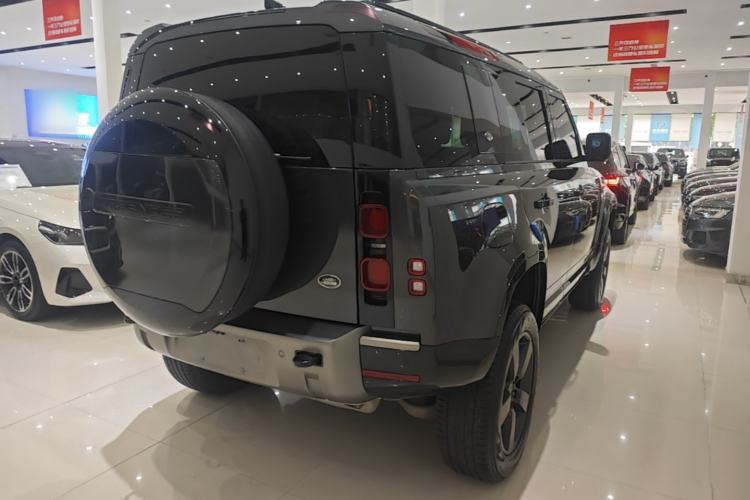 Used Land Rover Defender 2024 110 3.0T P400 X-DYNAMIC HSE Rear Right 45 Deg