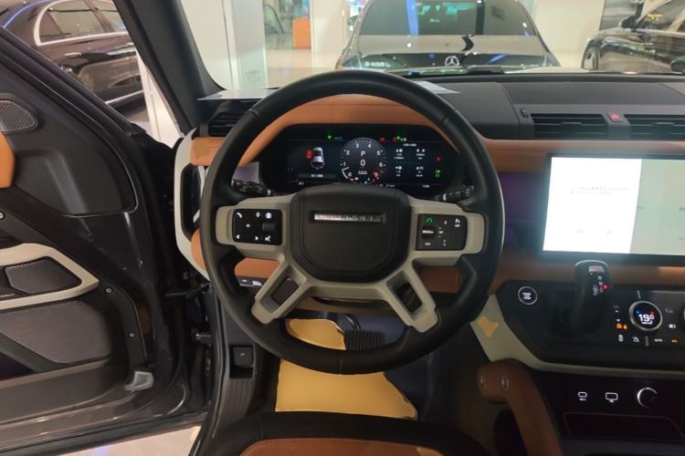 Used Land Rover Defender 2024 110 3.0T P400 X-DYNAMIC HSE Steering Wheel