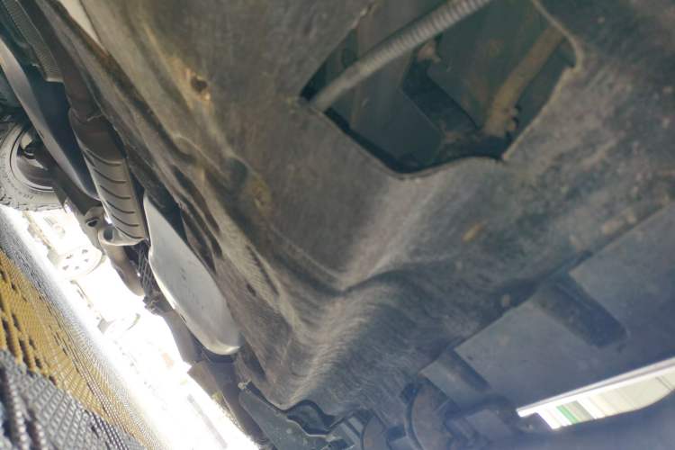 Used Land Rover Defender 2024 90 3.0T P400 HSE Chassis Front Left