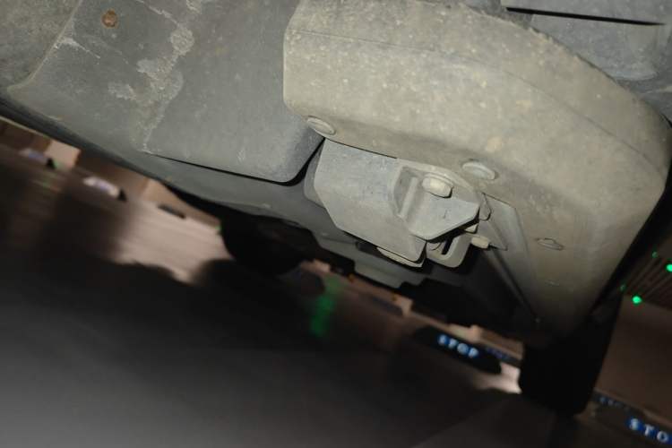 Used Land Rover Defender 2024 110 3.0T P400 X-DYNAMIC HSE Chassis Front Left