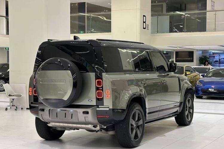 Used Land Rover Defender 2024 110 3.0T P400 X-DYNAMIC HSE Exterior 4