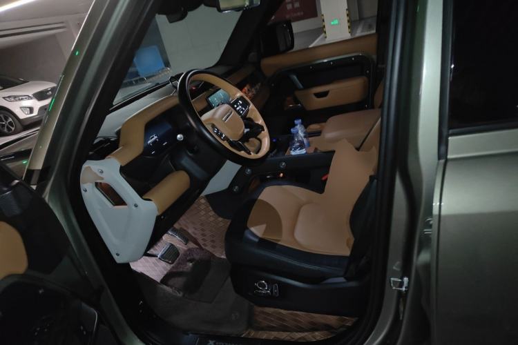 Used Land Rover Defender 2024 110 3.0T P400 X-DYNAMIC HSE Left Front Seat