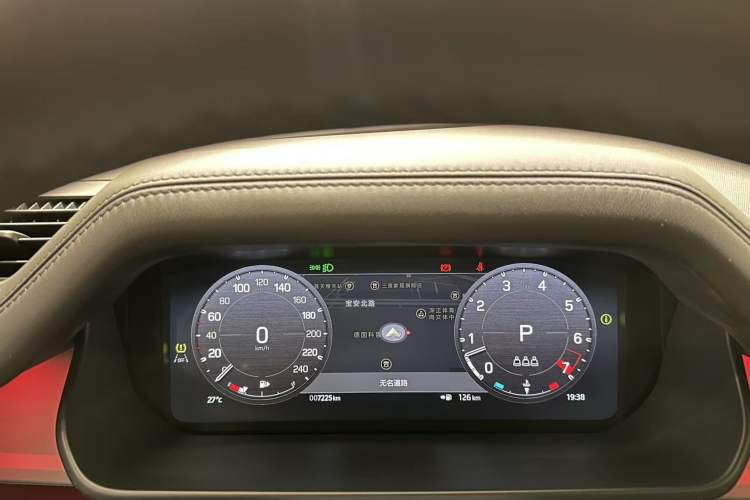 Used Land Rover Defender 2024 110 3.0T P400 X-DYNAMIC HSE Odometer Close Up