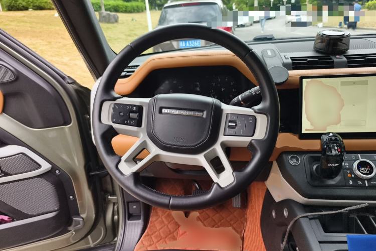 Used Land Rover Defender 2024 110 3.0T P400 X-DYNAMIC HSE Steering Wheel