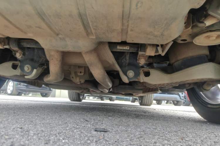 Used Land Rover Defender 2024 110 5.0T V8 Chassis Rear