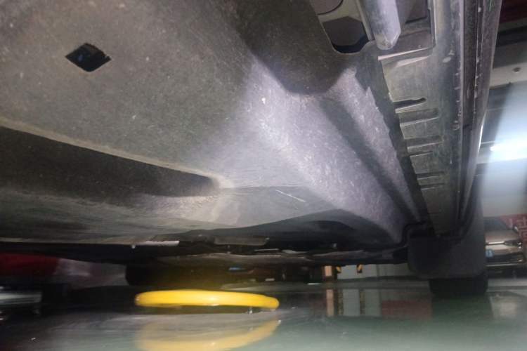 Used Land Rover Defender 2024 110 3.0T P400 X-DYNAMIC HSE Chassis Rear Right