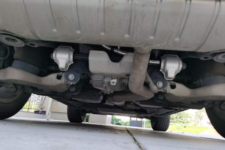 Used Land Rover Defender 2024 90 3.0T P400 HSE Chassis Rear
