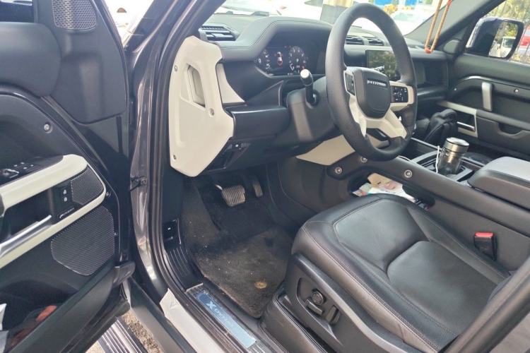 Used Land Rover Defender 2024 110 3.0T P400 X-DYNAMIC HSE Driver Seat