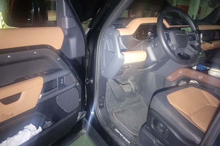 Used Land Rover Defender 2024 110 3.0T P400 X-DYNAMIC HSE Driver Seat