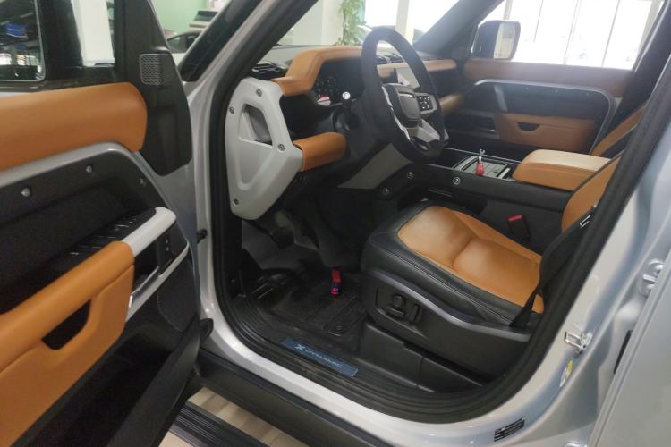 Used Land Rover Defender 2024 110 3.0T P400 X-DYNAMIC HSE Driver Seat