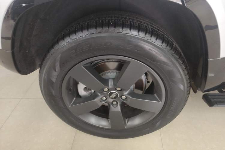 Used Land Rover Defender 2024 110 3.0T P400 X-DYNAMIC HSE Exterior 5