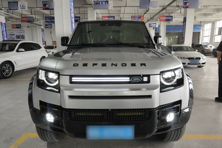 Used Land Rover Defender 2024 110 3.0T P400 X-DYNAMIC HSE Front
