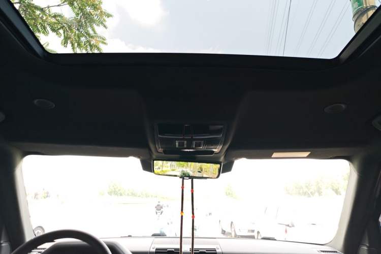Used Land Rover Defender 2024 110 3.0T P400 X-DYNAMIC HSE Headliner
