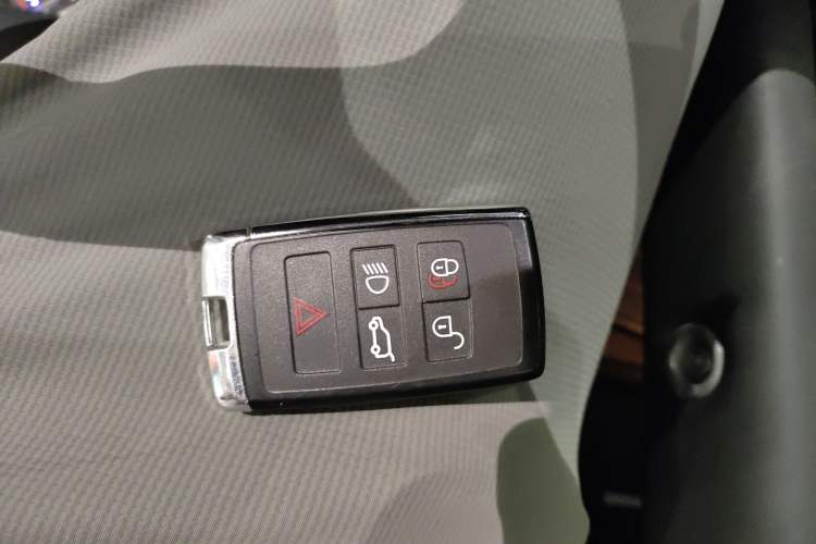 Used Land Rover Defender 2024 110 3.0T P400 XS Interior 1