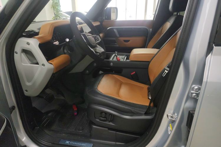 Used Land Rover Defender 2024 110 3.0T P400 X-DYNAMIC HSE Left Front Seat