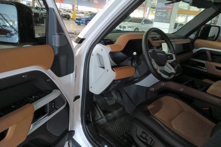 Used Land Rover Defender 2024 110 3.0T P400 X-DYNAMIC HSE Driver Seat