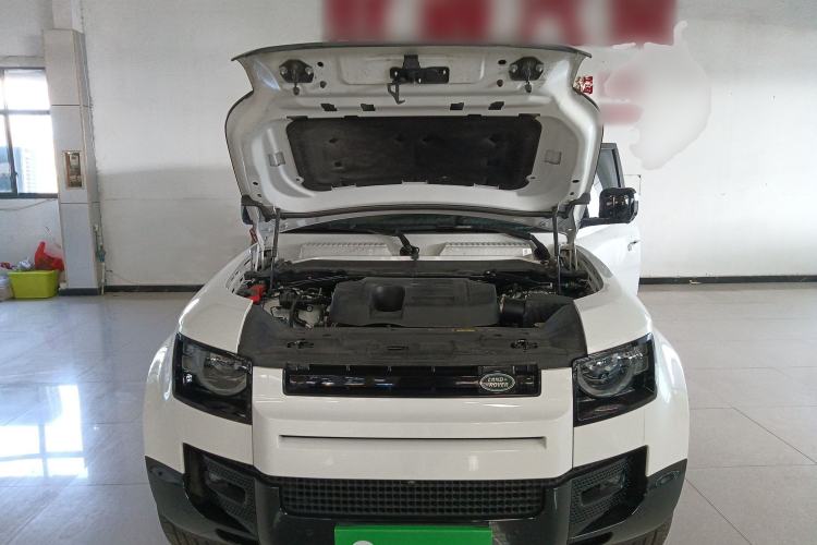 Used Land Rover Defender 2024 110 3.0T P400 X-DYNAMIC HSE Engine Bay